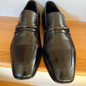 Elegant Hugo Boss Black Leather Men's Loafers